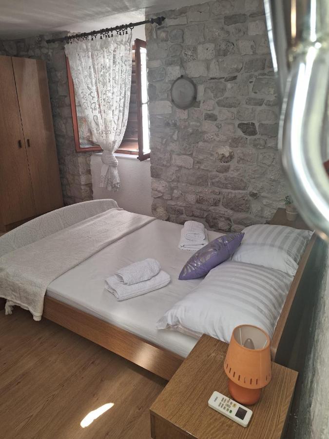Apartment Tonka Трогир Экстерьер фото